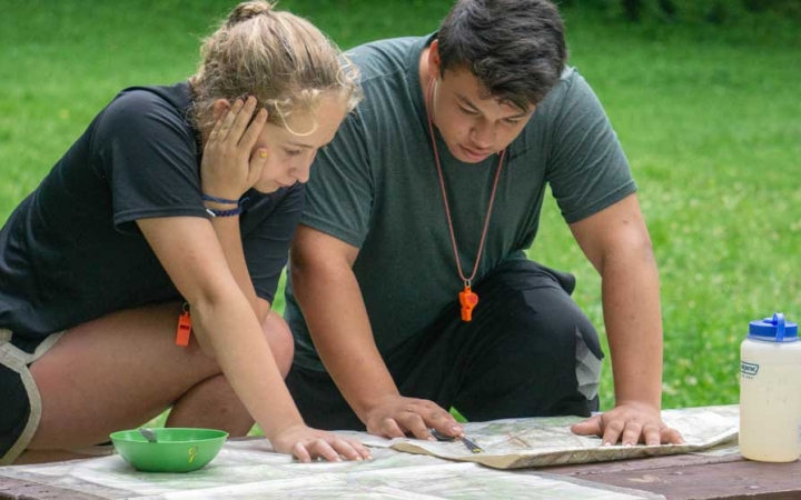 teens learn backpacking skills near baltimore